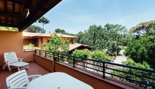 One-Bedroom Apartment with Terrace