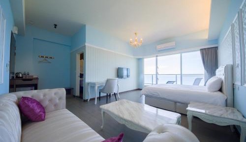 Double Room with Balcony and Sea View