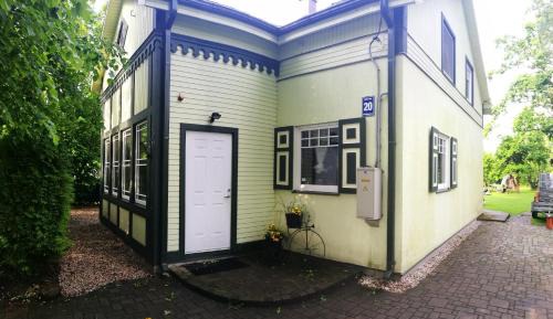 Three-Bedroom Townhouse