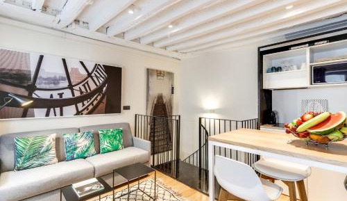 Duplex Apartment with Two Bedrooms 