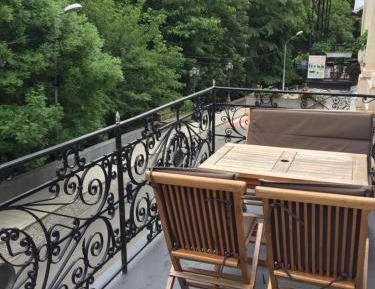 Queen Room with Balcony