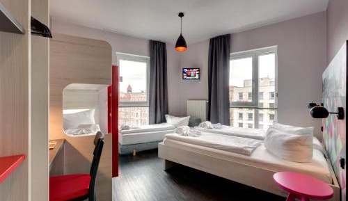 5-Bed Room