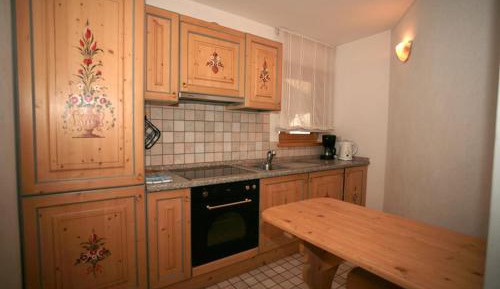 Two-Bedroom Apartment (6 Adults)
