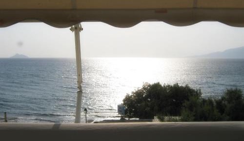 Studio (2 Adults) - Seafront