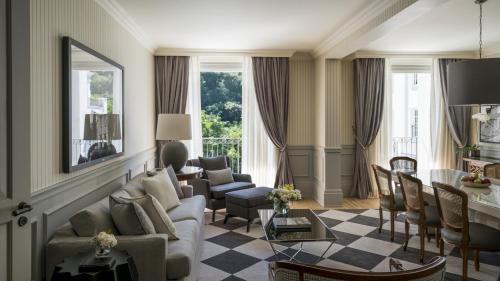 Prestige Suite