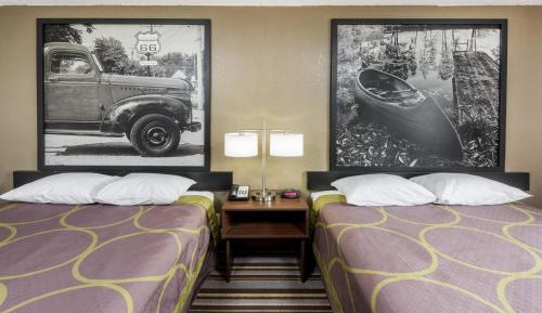 Queen Room with Two Queen Beds - Non-Smoking