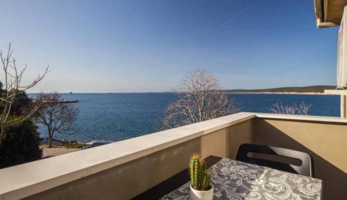 Apartment with Sea View