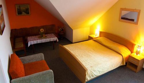 Apartment (4 Adults)