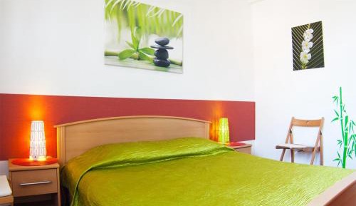 Apartment (3 Adults)
