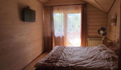 Deluxe Double Room with Shower