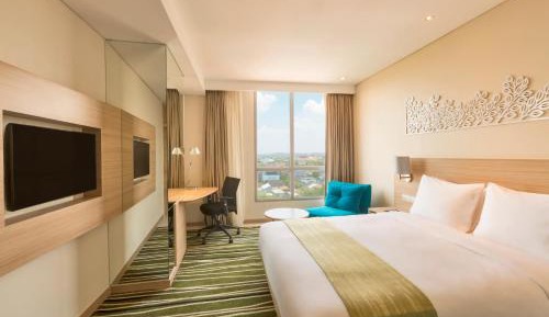 Standard Twin Room with City View and Free Breakfast - Smoking
