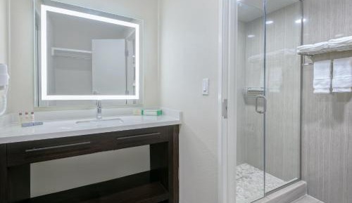 Two Bedroom Suite - Non-Smoking
