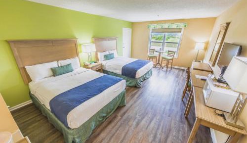 Standard Queen Room - Non Oceanview