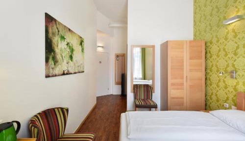 Classic Single Room
