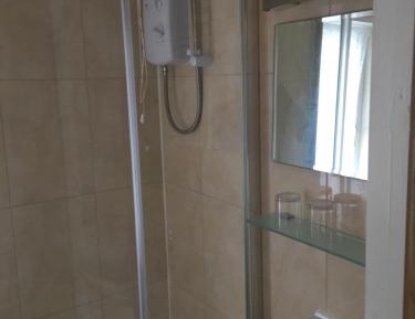 Twin Room with ensuite