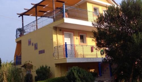 Studio with Balcony