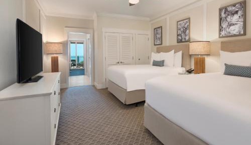 Queen Suite with Two Queen Beds