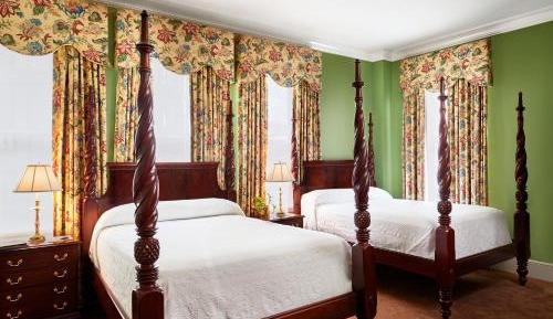 Corner Room with Two Queen Beds