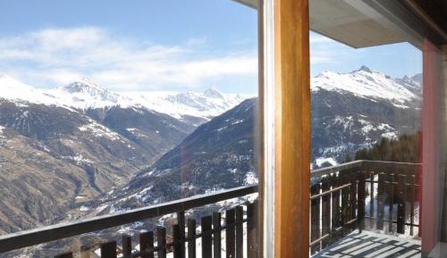 Apartment with Balcony