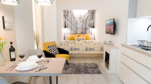 Studio Apartment
