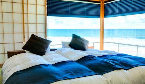 Japanese-Style Hollywood Twin Room with Ocean View 