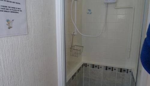 Single Room with Shared Bathroom