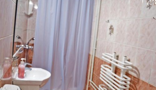 Quadruple Room with Private Bathroom