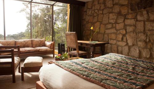 Deluxe King Suite