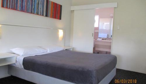 Standard Queen Room