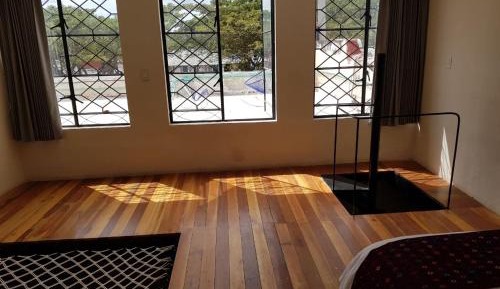Studio - Split Level
