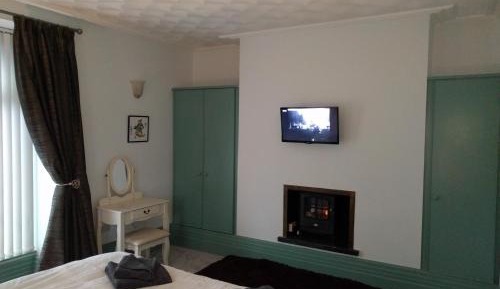 Double Room with Private External Bathroom