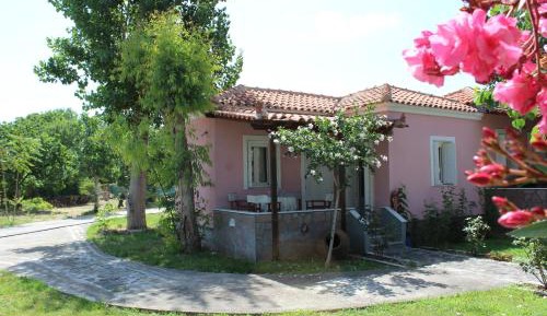 One-Bedroom Apartment (2 Adults + 2 Children)