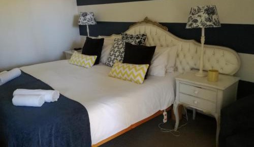 Double or Twin Room with Private Bathroom