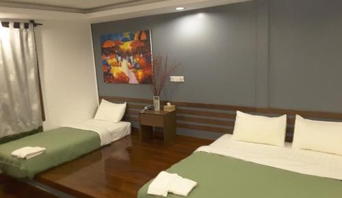 Deluxe Triple Room