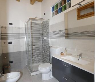 Quadruple Room with Private Bathroom