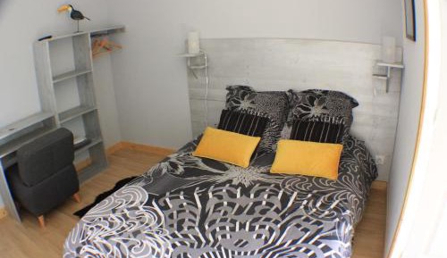 Double Room with Shared Bathroom