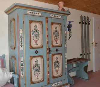 Honeymoon Suite