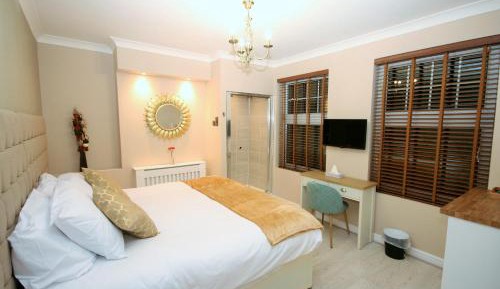 Large Double or Twin Room