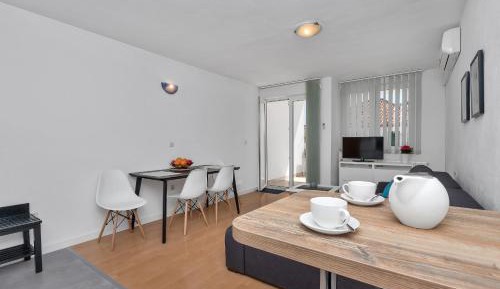 Apartment with Sea View