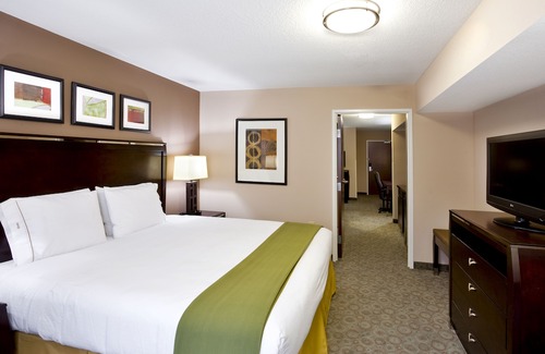 Van Wert Hotel | Holiday Inn Express Hotel & Suites Van Wert, an Ihg Hotel