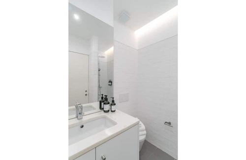 Santo Amaro Apartment | Casa Boma Lisboa-Architect Apt with Private Terrace-Alcantara III