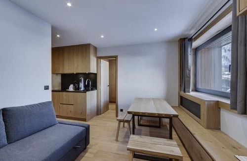 Le Cret Apartment | Wifi, 2nd floor, parking, tv, ski locker, 38m², Val d'Isère