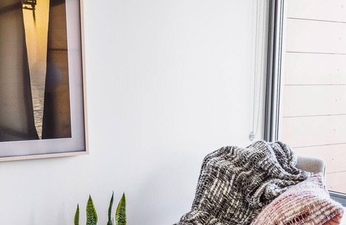 Downtown Vancouver Condo | Penthouse condo located 5 minutes from the seawall