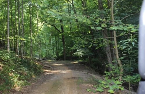 Gatlinburg - Pigeon Forge RV Rental | Tentrr Signature Site - HAPPY HOLLOW HIDEAWAYS HALFWAY THERE
