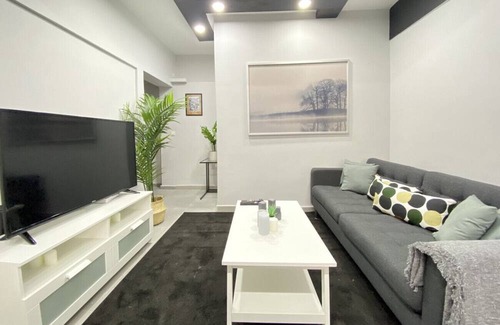 Goztepe Apartment | Cozy Istanbul Apartment in Goztepe