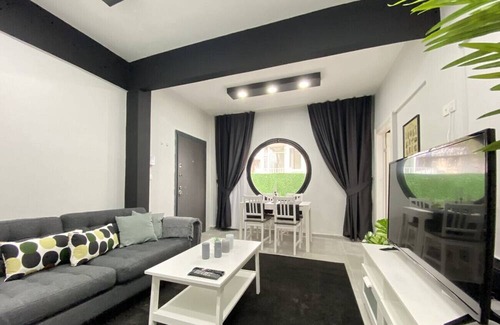 Goztepe Apartment | Cozy Istanbul Apartment in Goztepe