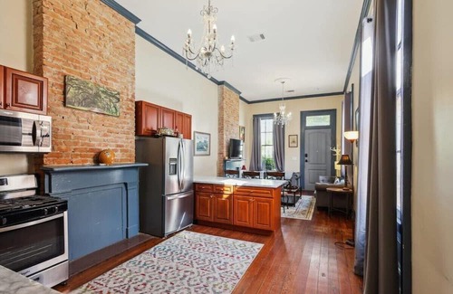 Faubourg Lafayette House | Historic Uptown 5br- Great for Groups!