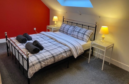 Perth Apartment | Stylish Loft Apartment in Central Perth