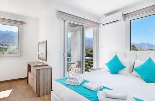 Zeytinlik Apartment | Flat w Pool, Balcony, BBQ Near Beach in Kyrenia
