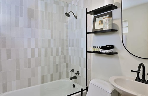 Downtown Santa Fe Bed & Breakfast | Dos Hermanas Casita 4 | Inviting Downtown | 1BR/1BA